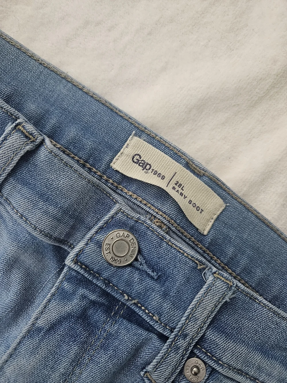 GAP 1969 Baby Boot High Rise Flare Jeans Light Wash - 28L / 6 Long